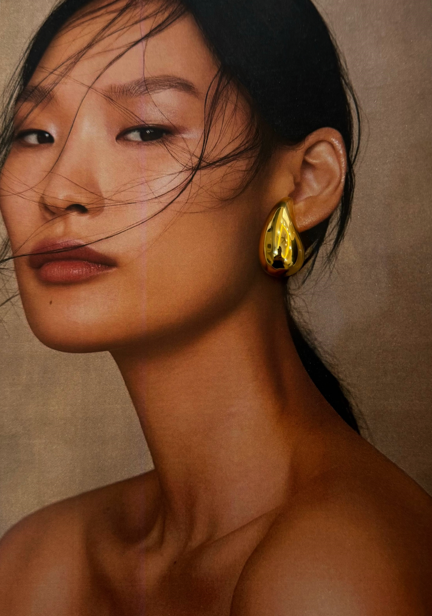 GOLD DROPLET EARRINGS