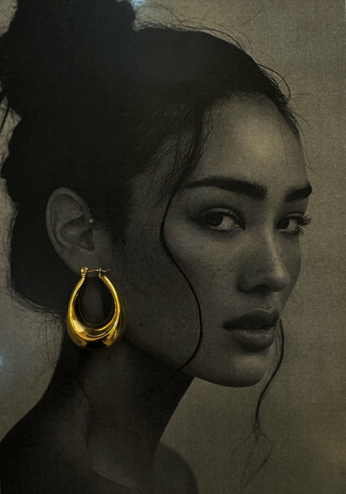 MIA HOOPS